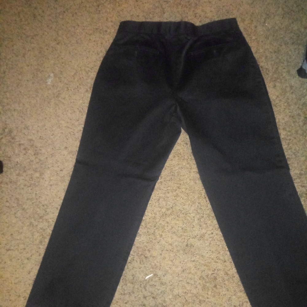 Dockers - Picture 2 of 6